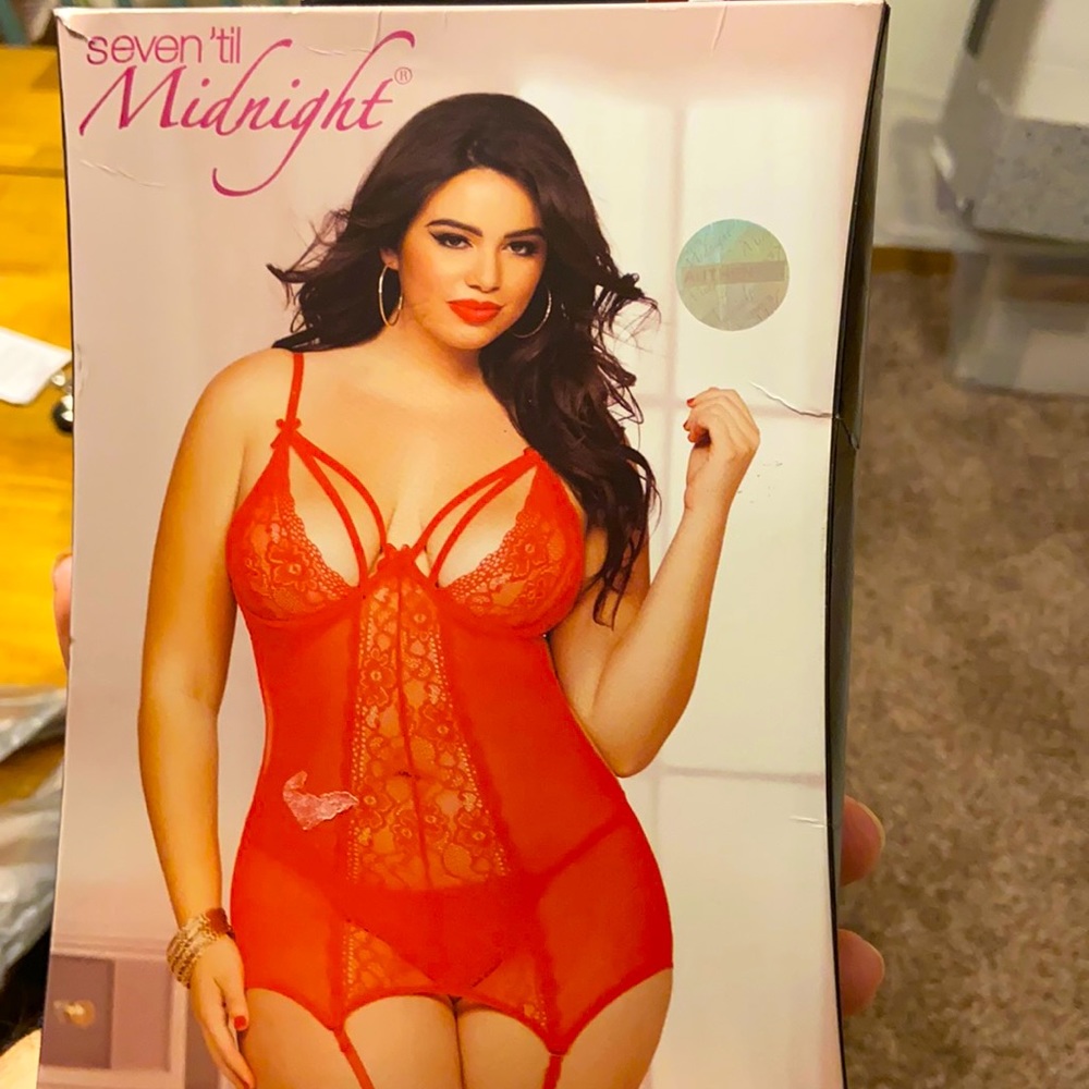 One Size:Cherry Red plus size lingerie 2 pc